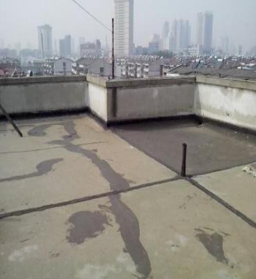 永清漏水维修 楼顶漏水是什么原因，楼顶漏水维修方法是什么?